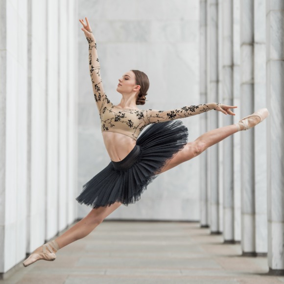 Meet your Posher, Abby - Picture 1 of 1